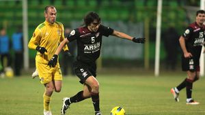 Replică tăioasă pentru Dinu Gheorghe:** "Poate în curtea vămii se pasează cu jgheabul! Pavlovic e între cei mai buni închizători din țară"