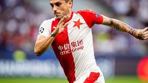 Nicolae Stanciu, prima reacție după meciul cu Barcelona lui Messi: "E cel mai bun din istorie. E fantastic să îl vezi pe teren, să intri în dueluri cu el, să încerci să îi iei mingea"