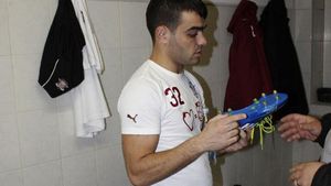 FOTO** Imagini din vestiarul Rapidului înaintea unui meci! Cum se "trăiește" o partidă importantă în vestiarul giuleștenilor