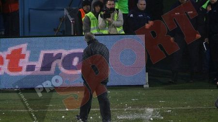 Fanii reacționează la suspendarea terenului: ** "Bulgării nu sunt obiecte contondente!"