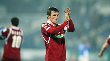 Adio, căpitane! Lazăr vrea la arabi!