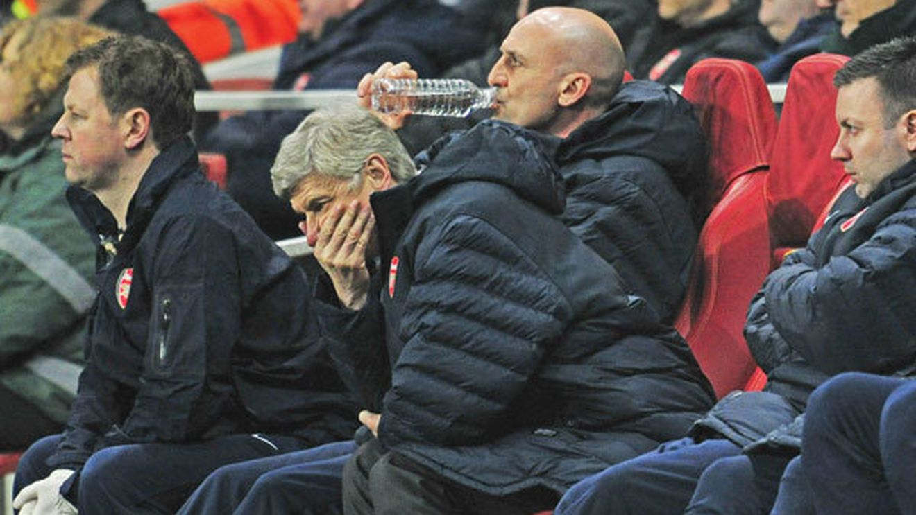 "E de ajuns, Wenger!"** 17 ani de glorie, la final? Arsenal nu a mai câștigat un trofeu de opt ani, fanii s-au săturat de manager