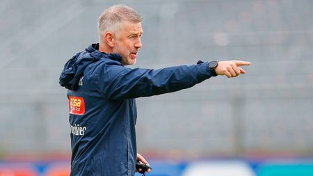 Saudiții fac totul pentru Edi Iordănescu: „E fără precedent!”. Detaliile speciale ale ofertei de milioane de euro cu care au anihilat concurența pentru român și antrenorul de Serie A la care au renunțat pentru el. EXCLUSIV