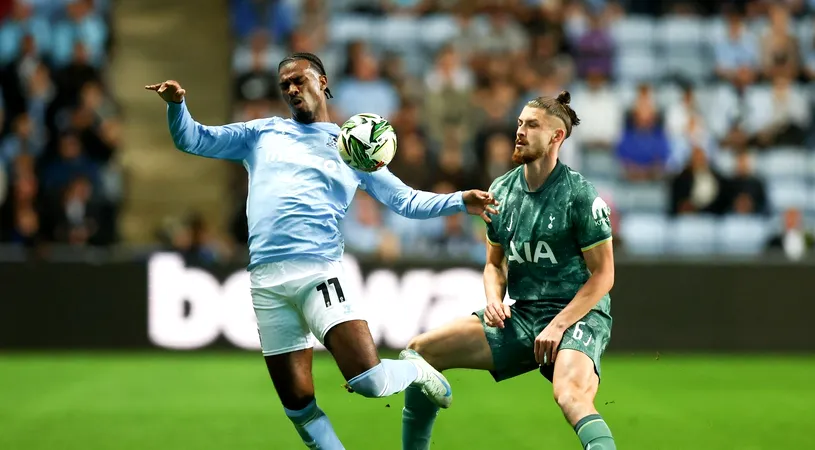 Ce notă a primit Radu Drăgușin după Coventry - Tottenham 1-2. Mulți au spus că a fost cel mai slab meci al lui la Spurs