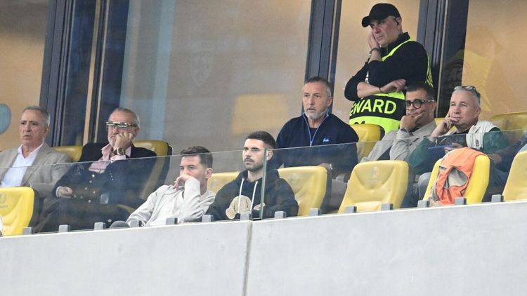 Dan Petrescu l-a urmărit pe Gigi Becali în lojă și a avut o reacție neașteptată: „Bă, nu le-a făcut el!”