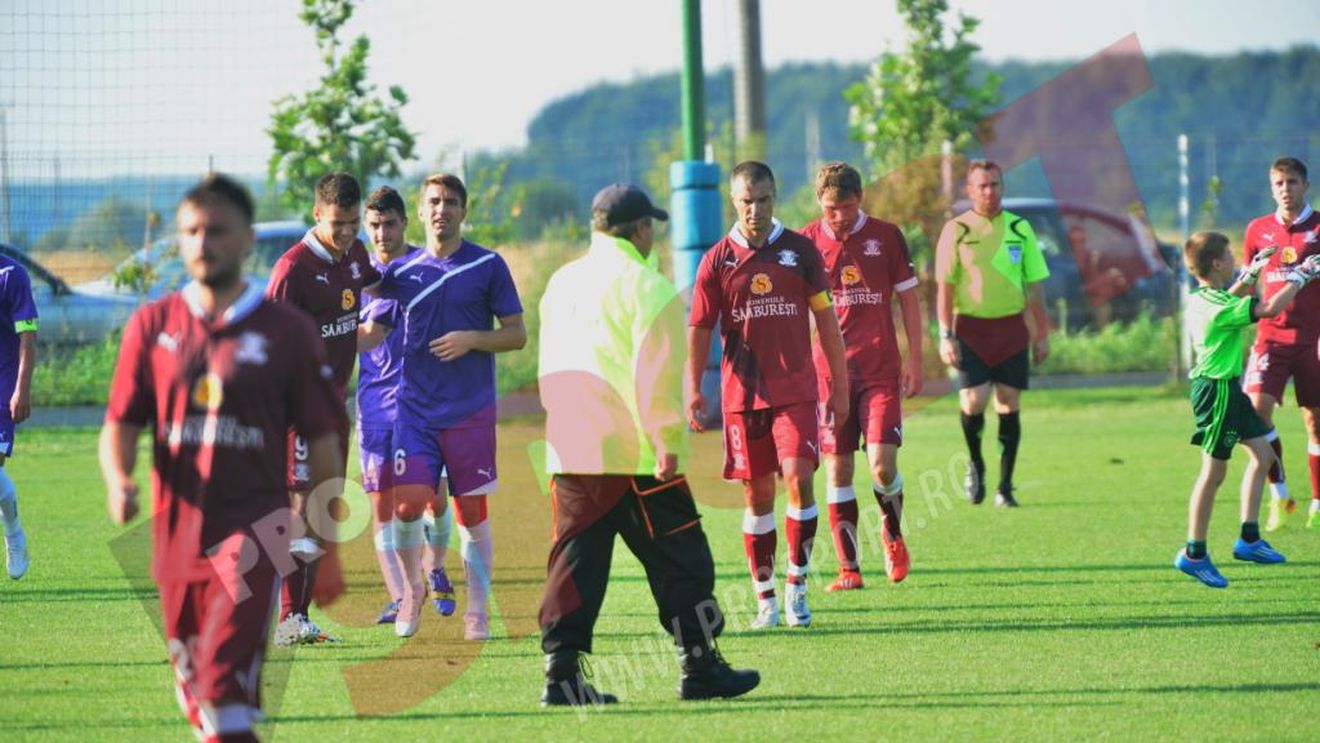 Rapid caută antrenor după "modelul FRF": tehnicienii interesați își pot trimite CV-ul pe adresa administratorului judiciar