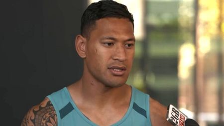 Jucătorul care a amenințat că-i așteaptă Iadul pe „bețivi, homosexuali, adulteri, mincinoși, curvari, hoți, atei" a dat de greu. I-a fost reziliat contractul cu clubul și a fost exclus din lotul pentru Campionatul Mondial!