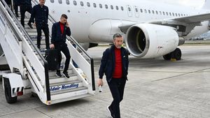 Lux și opulență pentru fotbaliștii FCSB în zborul spre Scoția: „Lounge cu 64 de fotolii. Nu se poate să te coste atât”