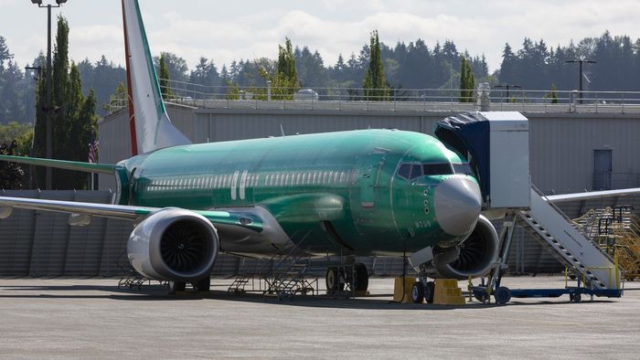 Ce s-a întâmplat cu aeronava Mircea Lucescu, primul Boeing 737 MAX pe care îl are TAROM