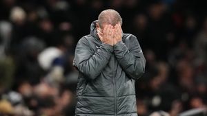 Reacția lui Ange Postecoglou despre Radu Drăguşin şi colegii lui. Declarație fără perdea: „Fanii şi conducerea trebuie să ştie"