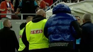 Marius Șumudică și Elias Charalambous s-au luat la harță, după FCSB - Rapid București 0-0! S-a creat îmbulzeală și Istvan Kovacs a fugit spre tunelul de la vestiare