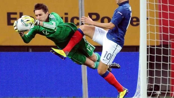 S-a jucat cu ei!** Cum a anihilat noua senzație a naționalei jucători de 80 de mil â‚¬ : "Pe Benzema îl știam de la FIFA 2010"