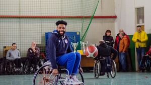 S-a încheiat prima ediție a Campionatului Național de Baschet în fotoliu rulant! Imagini impresionante de la partidele de la Pitești. Cine este prima câștigătoare | GALERIE FOTO