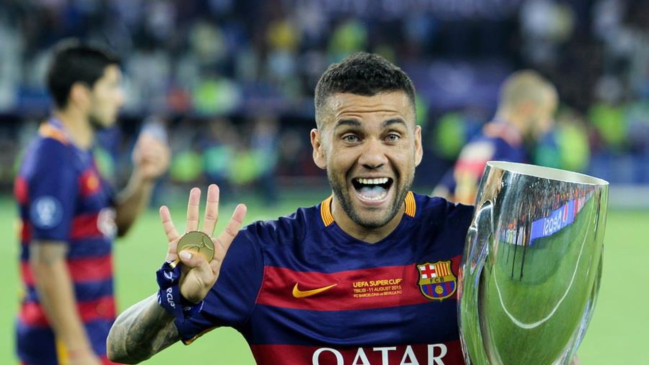 Dani Alves recunoaște că a fost la un pas de Real Madrid: "Eram în discuții avansate"