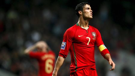 Sir Alex: "Ronaldo câștigă destul!"