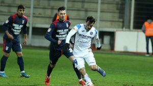 Mesaj scandalos transmis de Andrei Burlacu după despărțirea de Chindia Târgoviște! Tânărul atacant susține că nu a fost tratat corect la formația antrenată de Viorel Moldovan