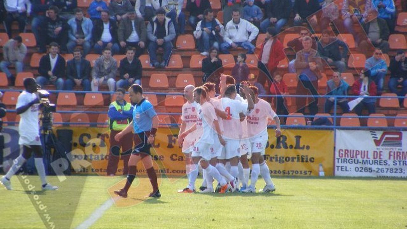 Au îngropat Brăneștiul!** FCM Târgu Mureș - Brănești 4-0