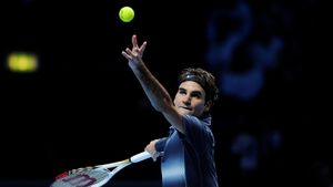 Roger Federer s-a calificat în semifinale la Turneul Campionilor, după o revenire de senzație în fața lui  Juan Martin Del Potro
