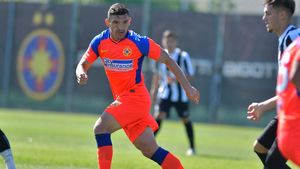 Edi Iordănescu a dezvăluit când ar putea juca Claudiu Keșeru pentru FCSB: „Nu vreau să-l expunem!”