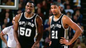 De doar patru ori s-a întâmplat asta în istoria NBA! Performanță rară: o româncă a reușit "quadruple-double"