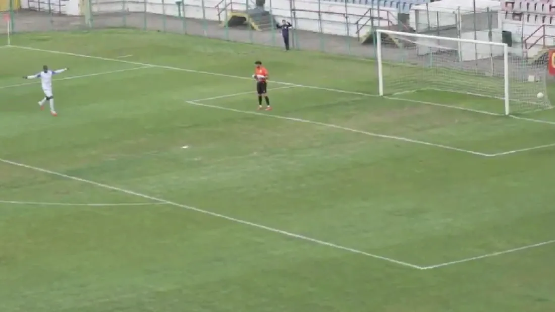 VIDEO | Ca Bănel Nicoliță pe ”Bernabeu!” Tontogol în Liga 2, dar cu actorul principal în rolul portarului