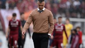 Daniel Pancu, prima reacție după ce a fost demis de la Rapid. „Rămâne să stabilească ei despăgubirile financiare!” |  EXCLUSIV