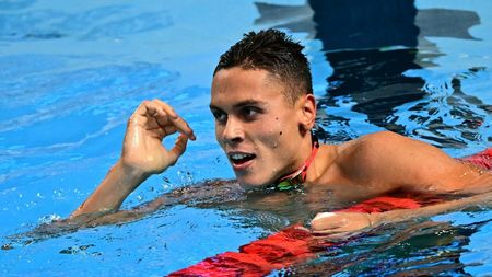 Descrierea de aur a lui David Popovici. World Aquatics a folosit 4 cuvinte pentru român și imaginile anului