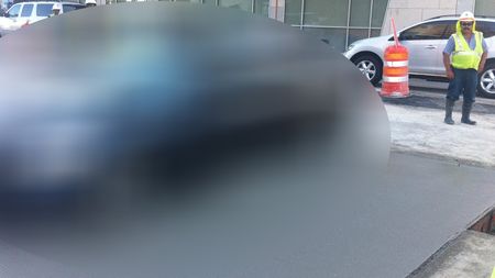 FOTO Polițiștii au rămas interziși. Un AVOCAT a "reușit" cea mai STUPIDĂ‚ "parcare" a anului.