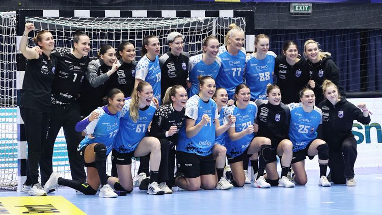 CSM București a distrus-o pe Ferencvaros în Liga Campionilor, chiar în Ungaria, și e din nou o forță reală a Europei!