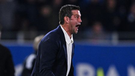 Lovitură sub centură pentru Cristi Chivu. Atac furtunos împotriva românului: „Cel mai arogant și mai supraevaluat antrenor!”