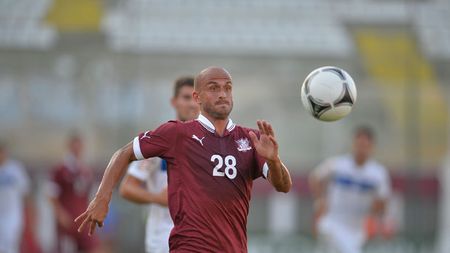 Voicu joacă împotriva Stelei cu timpanul spart: "Nu las echipa la greu" Giuleștenii au făcut un nou transfer