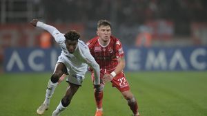 New Dinamo? În niciun Gaz! Oamenii lui Rednic scot un punct norocos pe teren propriu, la ultima fază a meciului