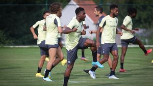 Scandal la Anderlecht înaintea meciului cu FCSB! Fanii au mers peste jucători la cantonament! Antrenorul Felice Mazzu, în pericol