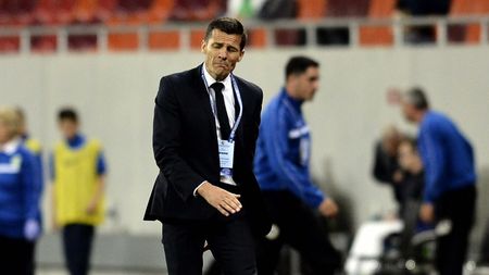 Mesajul fanilor Universităţii Craiova pentru Costel Gâlcă! „Dacă nu dă afară jumătate din jucători, va avea soarta celorlalți antrenori!”