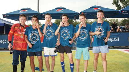 Black Boys în fața "Regelui"!