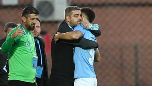 Becali poate pune mâna pe telefon! Ciobotariu nu exclude plecarea de la FC Voluntari: „Azi sunt aici, poate peste o săptămână… Am avut și oferte scrise”