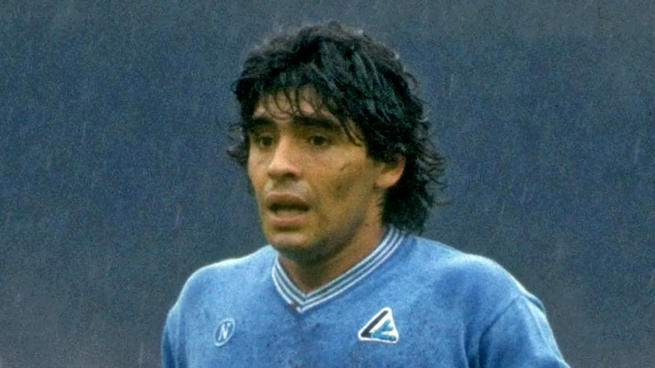 Maradona revine în Italia, după mai mult de două decenii: 