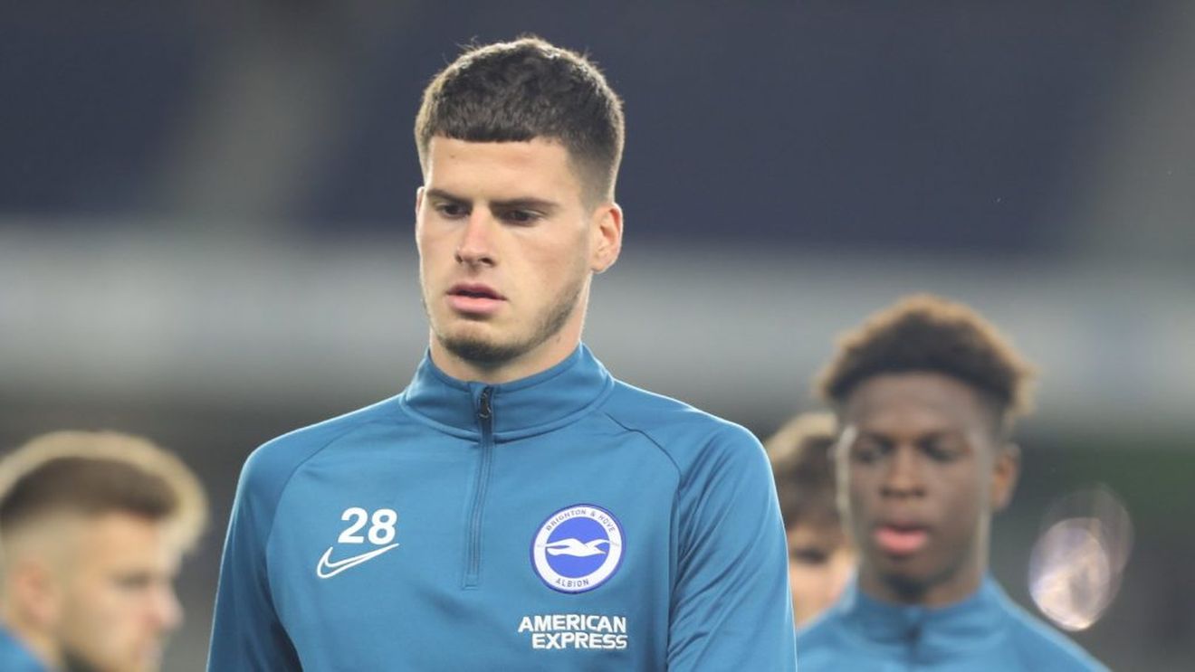Tudor Băluță a debutat la Brighton! A fost integalist în înfrângerea cu Aston Villa, din Cupa Ligii Angliei