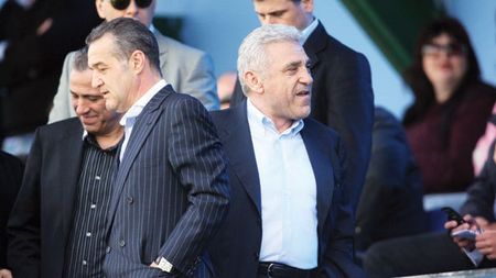 S-au supărat verii: "Băi, Gigi, ce caută ăștia la negocieri?"** Motivul care l-a făcut pe agent să îi telefoneze de urgență lui Becali