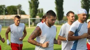 În urmă cu patru ani semna cu Inter Milano și se antrena cu Mourinho, iar acum speră să joace la Recaș!** Cel mai mare regret al lui Daminuță