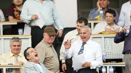 Bucur: „Gigi, ia-ți jucătorii înapoi la Steaua!"