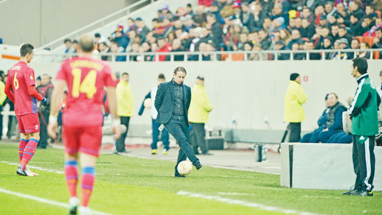 "Înfrângerea asta îi poate termina pe jucători!"** Sfatul care îi dă de gândit lui Reghe după coșmarul cu Stuttgart! Dovada că Steaua poate strica totul