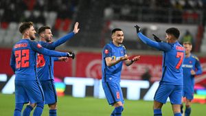 CFR Cluj, atac frontal la adresa FCSB după meciul direct: „Lansează tot felul de fumigene” | VIDEO EXCLUSIV ProSport Live