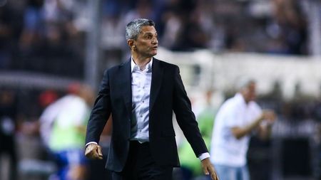 Răzvan Lucescu a făcut cel mai scump transfer din Grecia, din ultimii 25 de ani! A plătit 12 milioane de euro pentru un fotbalist pe care îl dă imediat împrumut