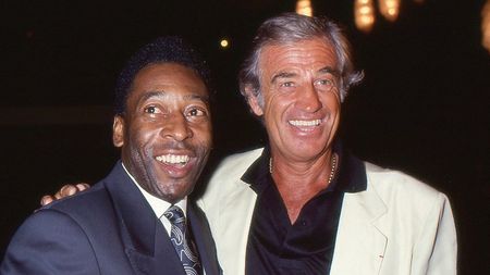 Clubul Santos, decizie istorică: și-a schimbat emblema cu doar câteva ore înainte ca Pele să moară | FOTO