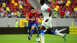 În sfârșit, Steaua și-a găsit numărul "10"! VIDEO:** Iancu a strălucit cu Pandurii! Patru faze care i-au "trădat" clasa