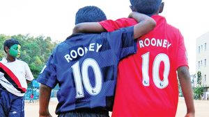 Wall Street: "Cotată la 2,6 miliarde de euro, Manchester United e cea mai valoroasă echipă de fotbal din lume"