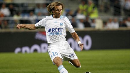 Zenden, țintă vie pentru "lăncieri"