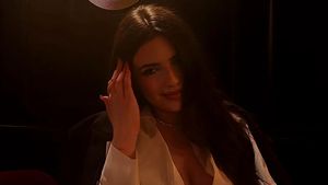 Iubita lui Radu Drăguşin, vedetă în presa din Anglia. Anunțul britanicilor: „Ar urma să-şi ia rămas bun”