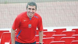 Hagi: "Nu merg la meciul Stelei!** Am o relație mai bună cu cei de la Dinamo acum!"